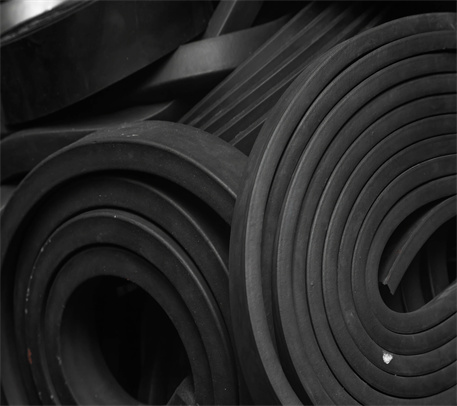 密封膠條是汽車的重要組成部分、密封膠條也需要保養